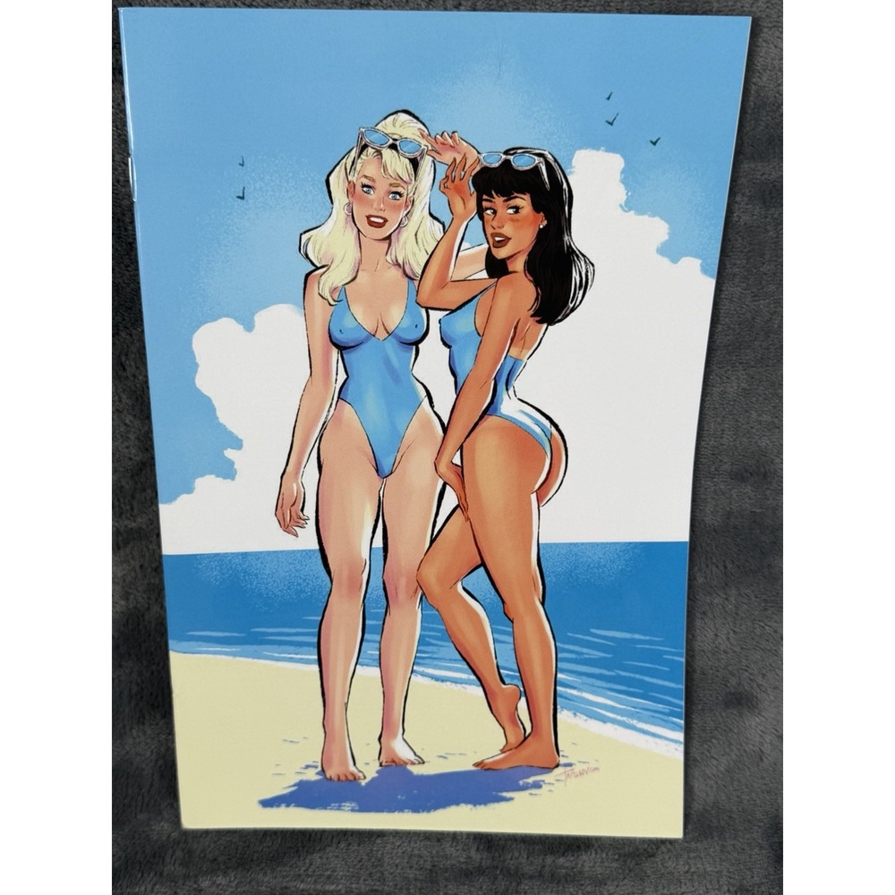 Betty & Veronica Beach Pin-Up by Andrew Tarusov — Archie Comics Ltd. 250